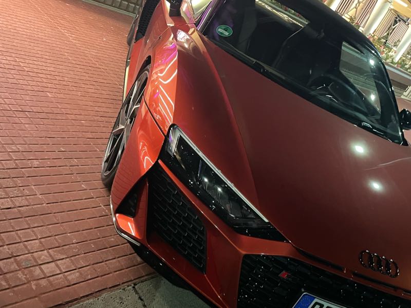 Audi R8 spotted in Siderno