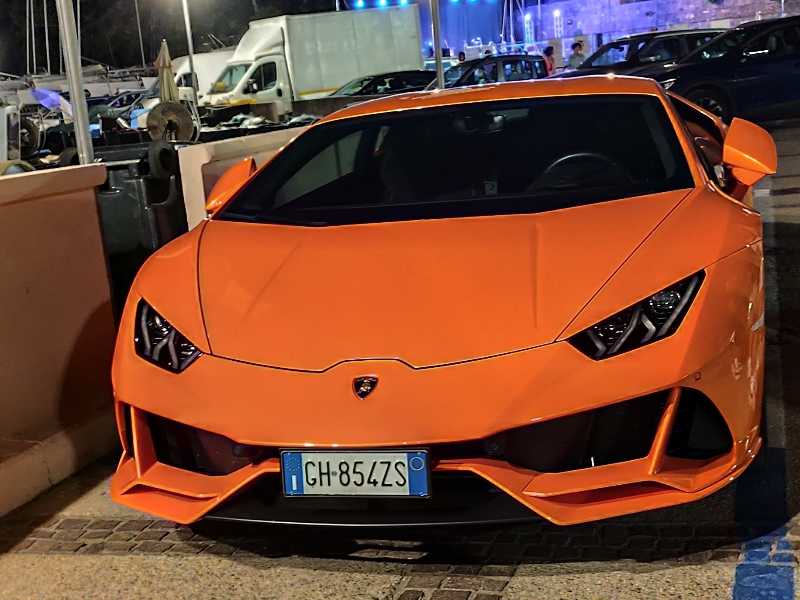 Lamborghini Huracán spotted in Santa Marinella