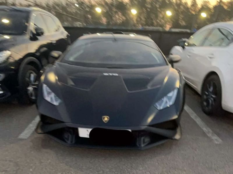 Lamborghini Huracán STO (2021) spotted in Buraydah, Saudi Arabia