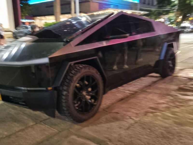 Tesla Cybertruck (2023) spotted in Cartagena, Colombia