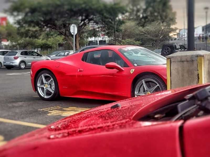 Ferrari 458 Italia (2010) spotted in Johannesburg, South Africa