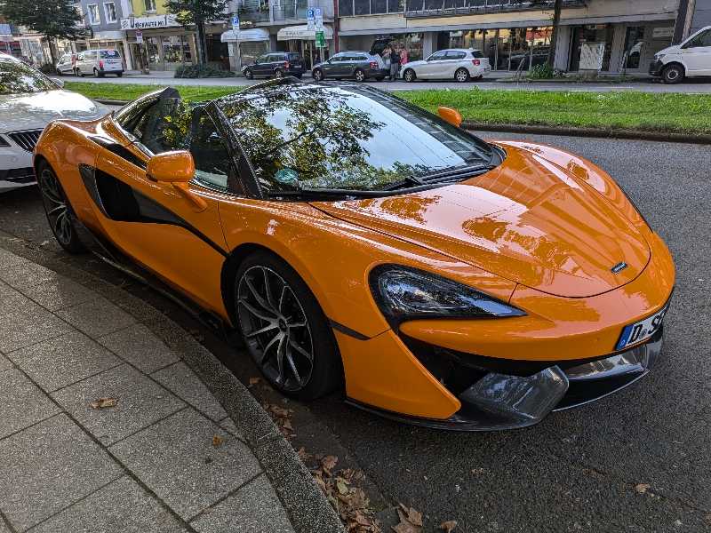 McLaren 650S Spider spotted in Düsseldorf