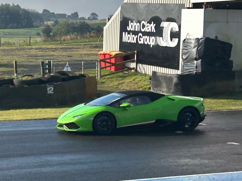 Lamborghini Huracán spotted in Dunfermline