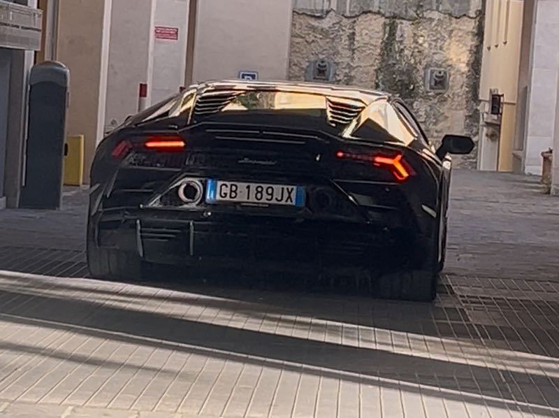 Lamborghini Huracán spotted in Ancona
