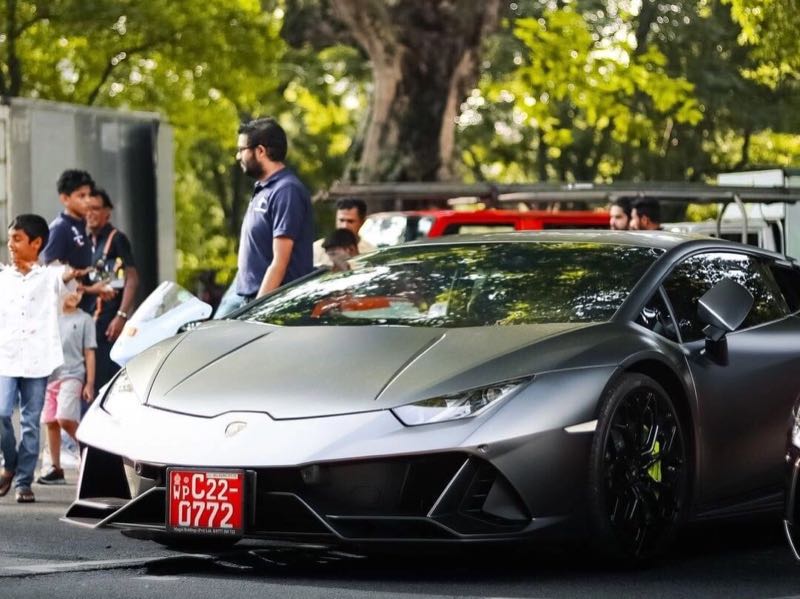 Lamborghini Huracán spotted in Dambulla
