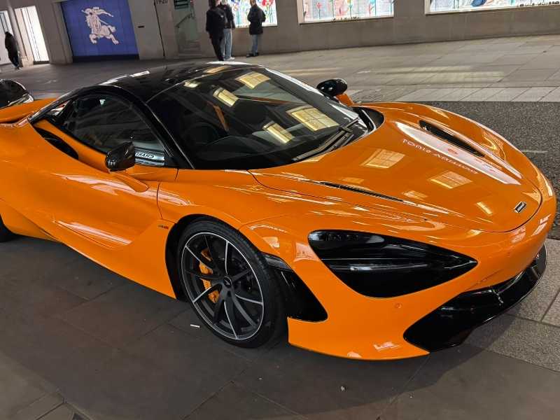 McLaren 720S spotted in London