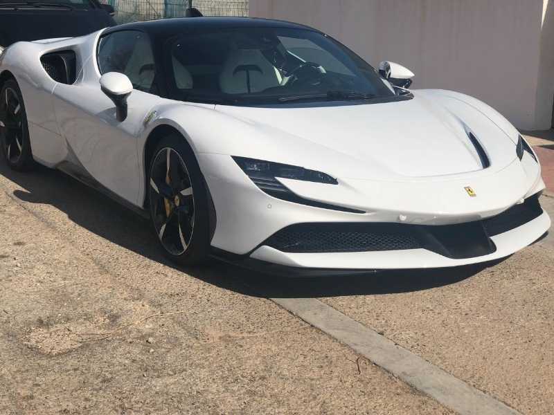 Ferrari SF90 Stradale spotted in Valencia