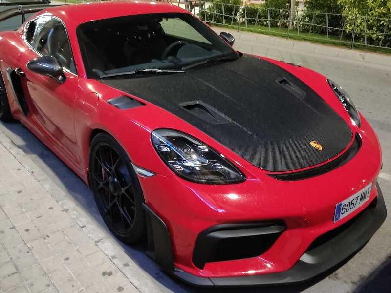 Porsche 718 Cayman GT4 spotted in Elda