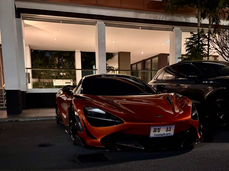 McLaren 720S spotted in Bangkok