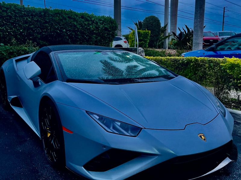 Lamborghini Huracán Spyder spotted in Naraini