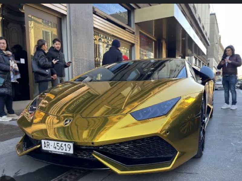 Lamborghini Huracán spotted in Milan