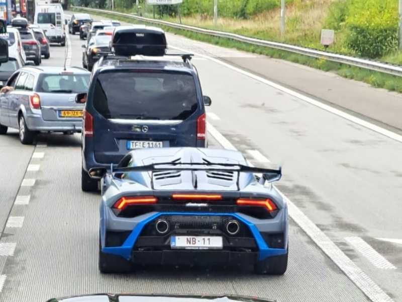 Lamborghini Huracán (2020) spotted in Antwerp, Belgium