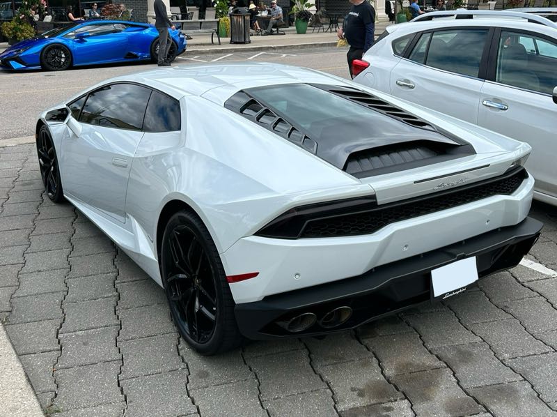 Lamborghini Huracán (2023) spotted in Grand Rapids, United States