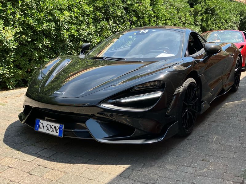 McLaren 720S spotted in San Giovanni