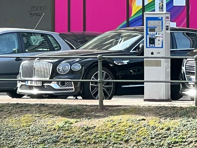 Bentley Flying Spur (2021) spotted in Düsseldorf, Germany