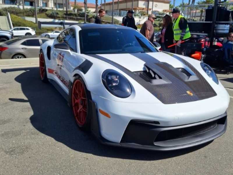 Porsche 911 GT3 RS (2023) spotted in Huntington Beach, United States