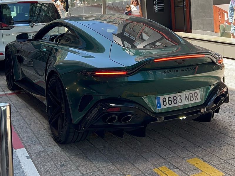 Aston Martin Vantage spotted in les Escaldes