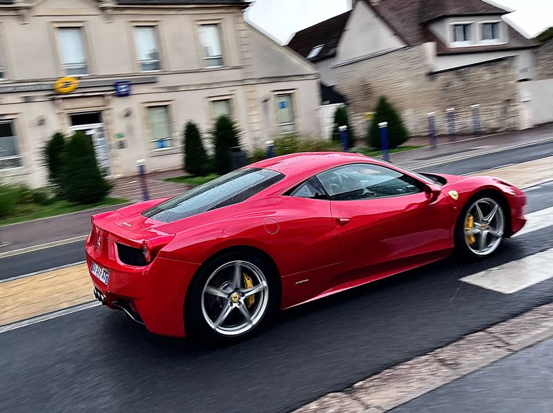 Ferrari 458 Italia (2010) spotted in Lisieux, France