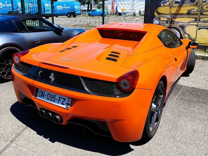 Ferrari 458 Italia spotted in Tarnos
