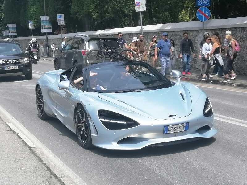 McLaren 720S (2024) spotted in Como, Italy