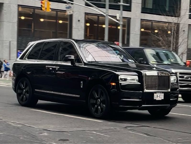 Rolls-Royce Cullinan (2020) spotted in New York City, United States