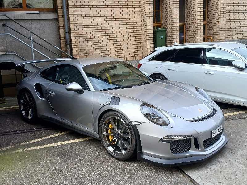 Porsche 911 GT3 RS spotted in Winterthur