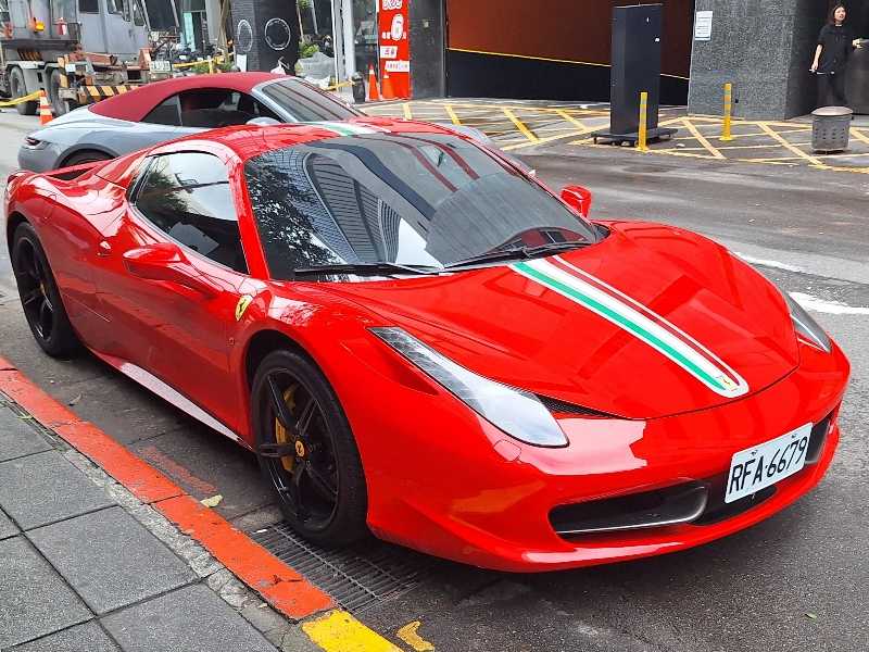 Ferrari 458 Italia spotted in Taipei