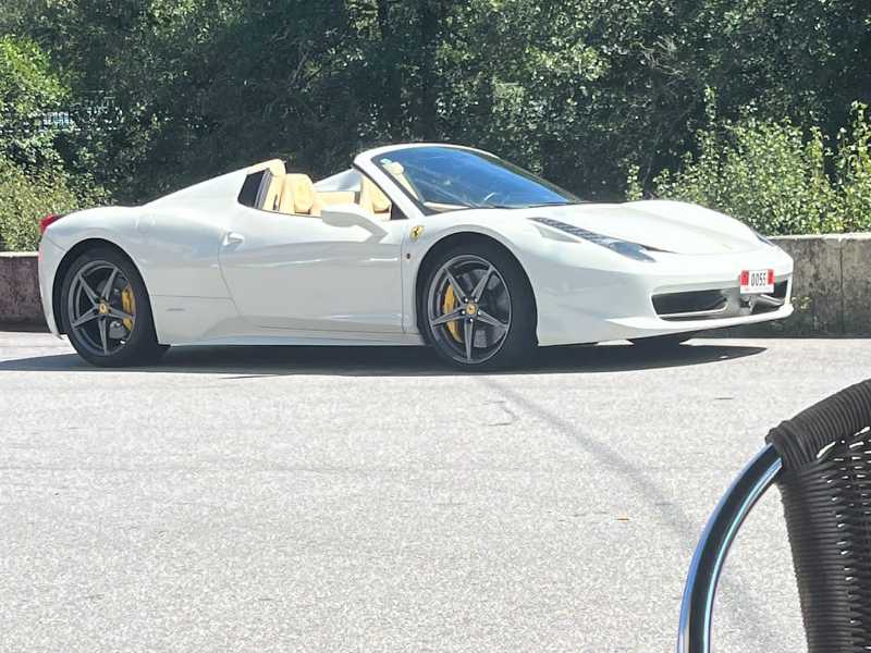 Ferrari 458 Spider spotted in Vigo
