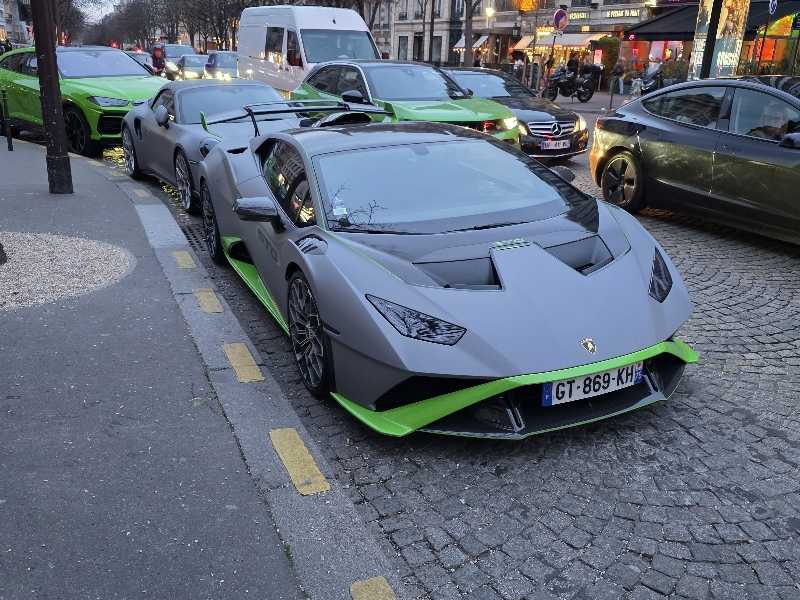 Lamborghini Huracán spotted in Saint-Brieuc