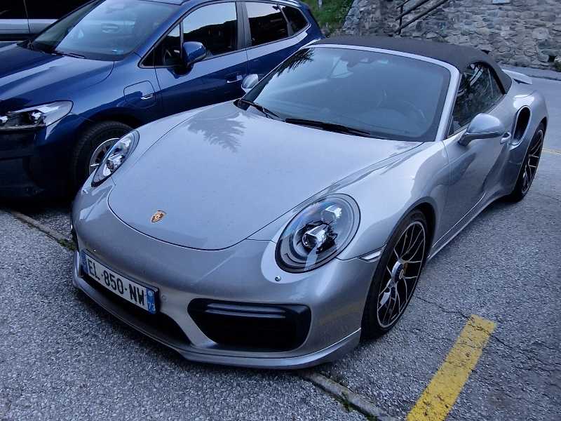 Porsche 911 Turbo S spotted in Sierre