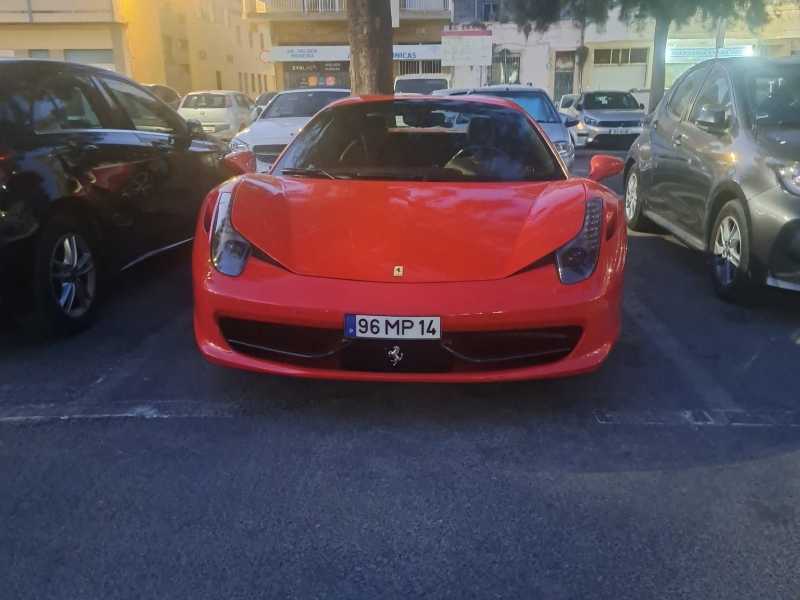 Ferrari 458 Italia (2010) spotted in Aveiro, Portugal