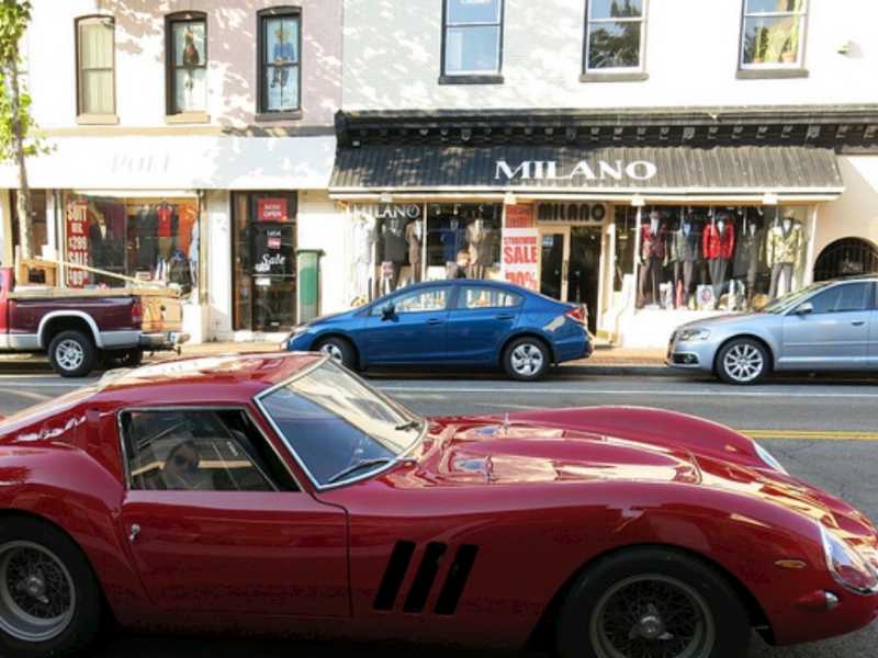 Ferrari 275 GTB spotted in Milan