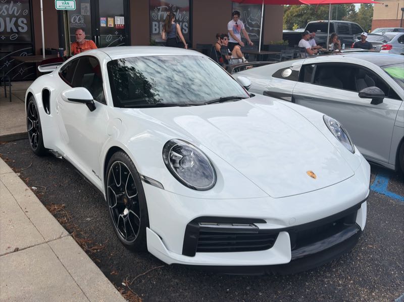Porsche 911 Turbo S spotted in Baton Rouge