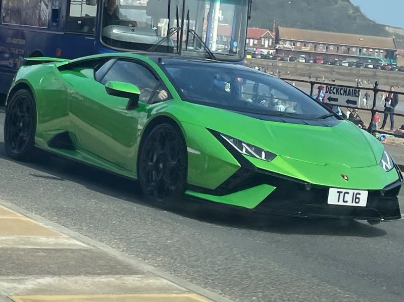 Lamborghini Huracán spotted in Scarborough