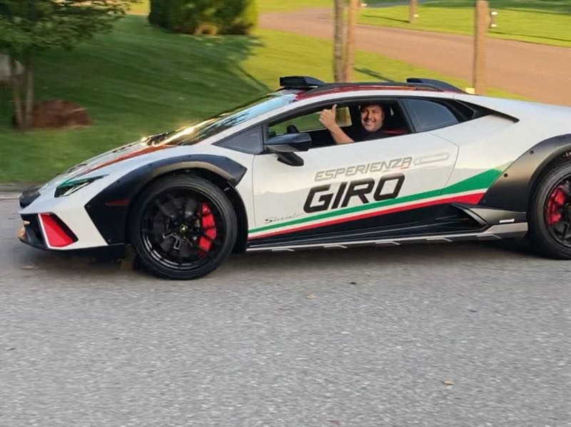 Lamborghini Huracán spotted in Nashua