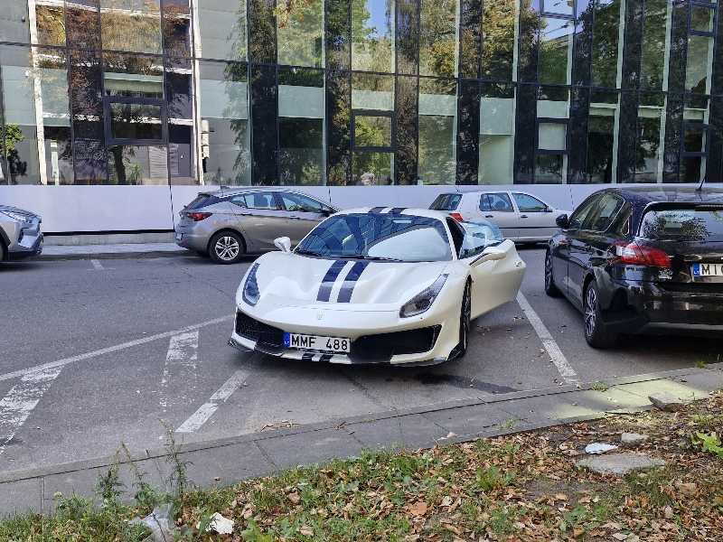 Ferrari 488 GTB (2015) spotted in Vilnius, Lithuania