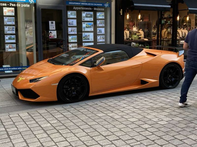 Lamborghini Huracán Spyder spotted in Caen
