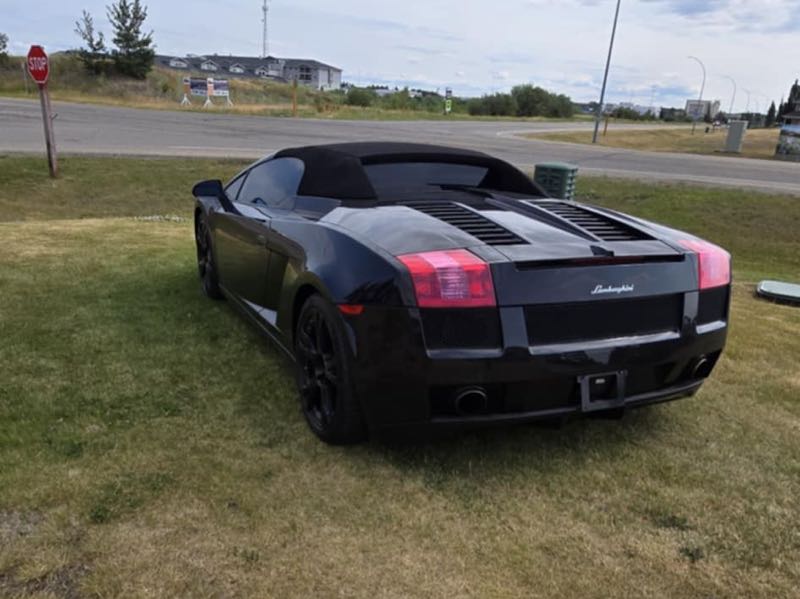 Lamborghini Gallardo spotted in Zenica