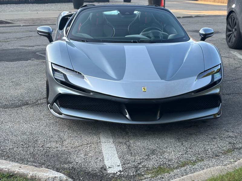 Ferrari SF90 Stradale (2020) spotted in Winnetka, United States