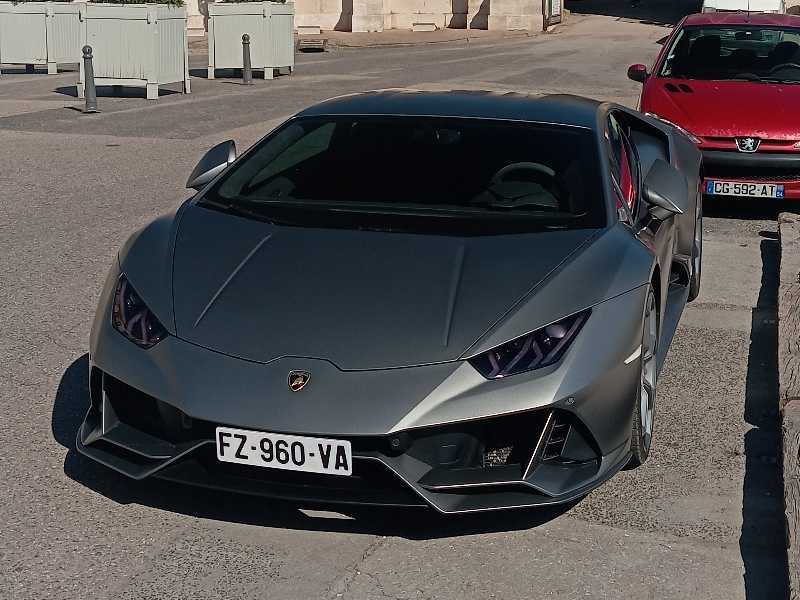 Lamborghini Huracán spotted in Nancy