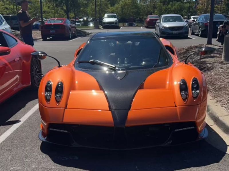 Pagani Huayra spotted in Chicago