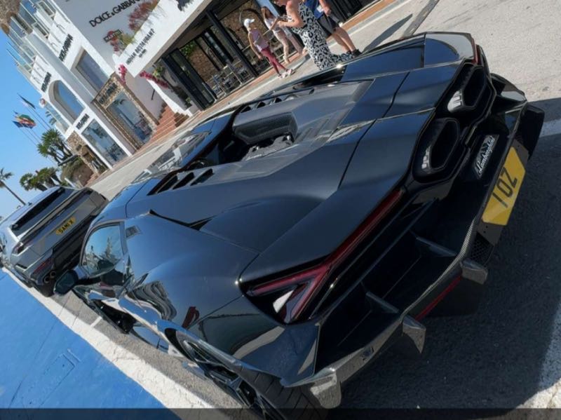 Lamborghini Centenario spotted in Paradise
