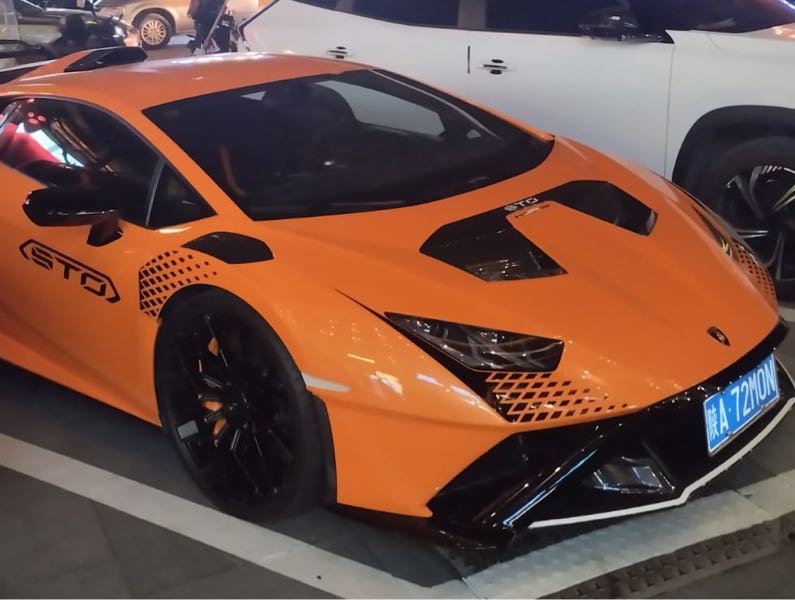 Lamborghini Huracán STO spotted in Luomen