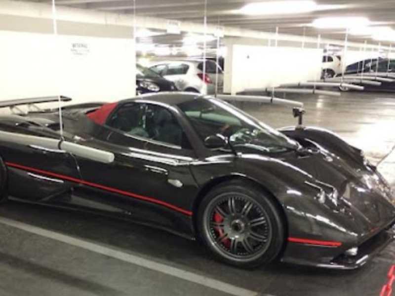 Pagani Zonda (2009) spotted in Paris, France