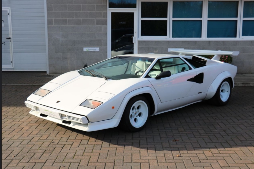 Lamborghini Countach spotted in Plymouth