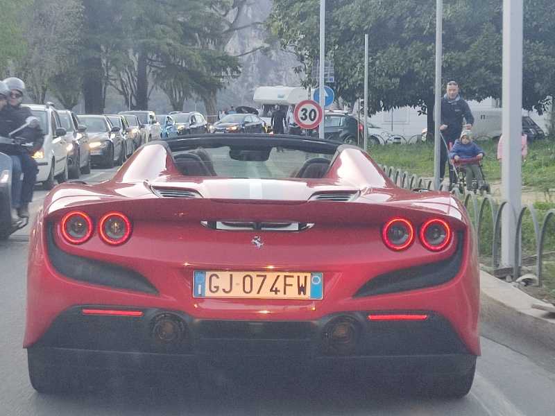Ferrari LaFerrari Spider spotted in Como