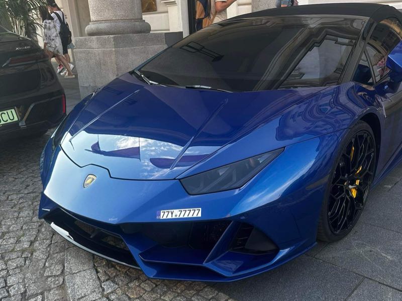Lamborghini Huracán EVO spotted in Warsaw