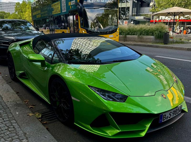 Lamborghini Huracan Performante Spyder spotted in Berlin