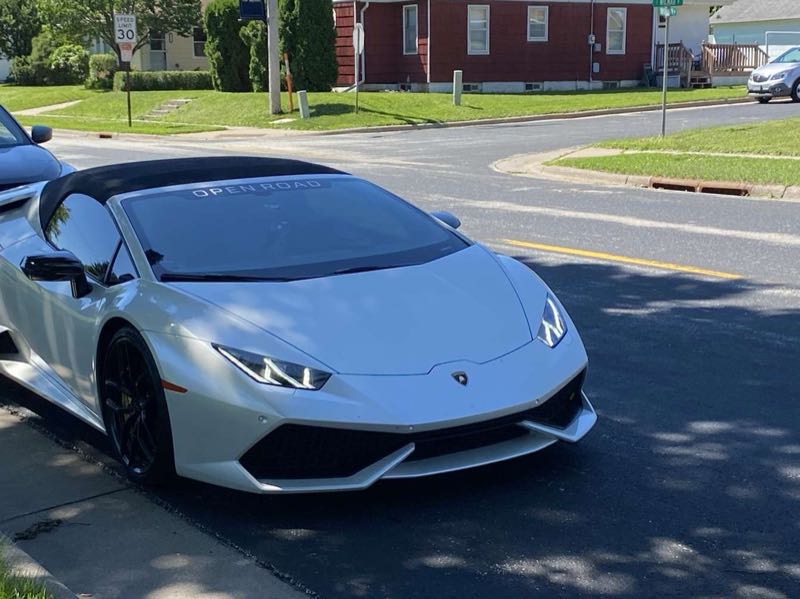 Lamborghini Huracán (2021) spotted in Rollingstone, United States