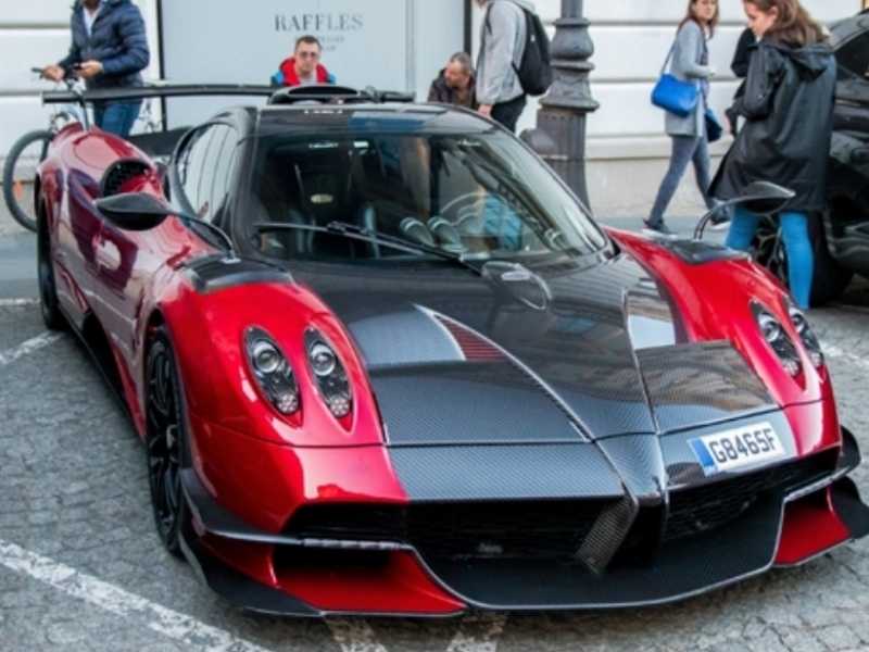 Pagani Zonda spotted in Châteauroux